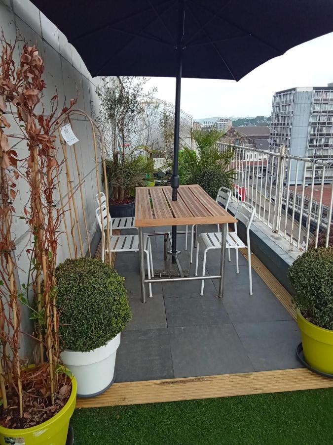 Liege Centre Mediacite Appartement Possible Parking Terrasse Immense 8Eme Pour 2 Personnes Eksteriør billede