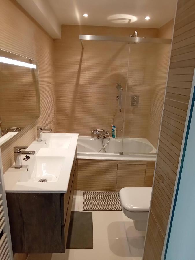 Liege Centre Mediacite Appartement Possible Parking Terrasse Immense 8Eme Pour 2 Personnes Eksteriør billede
