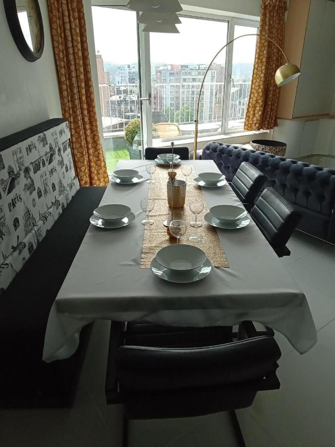 Liege Centre Mediacite Appartement Possible Parking Terrasse Immense 8Eme Pour 2 Personnes Eksteriør billede